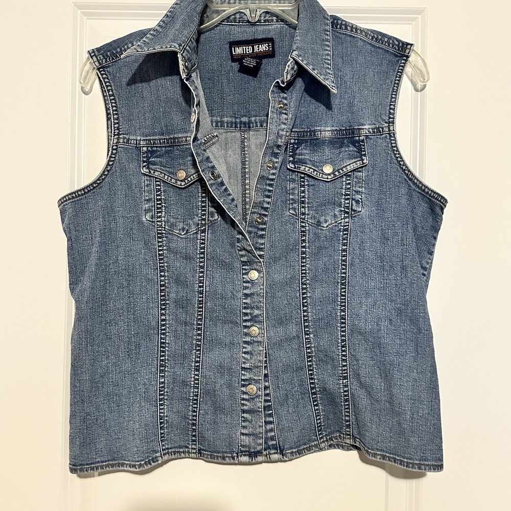 Limited Jeans Vintage Denim Vest Medium Wash Button Front Sleeveless Jacket M